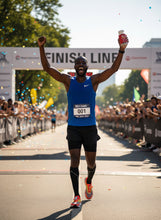 Load image into Gallery viewer, 92+ Heart supplement bottle with Herbia Del Sapo capsules supporting cardiovascular health and balanced cholesterol levels